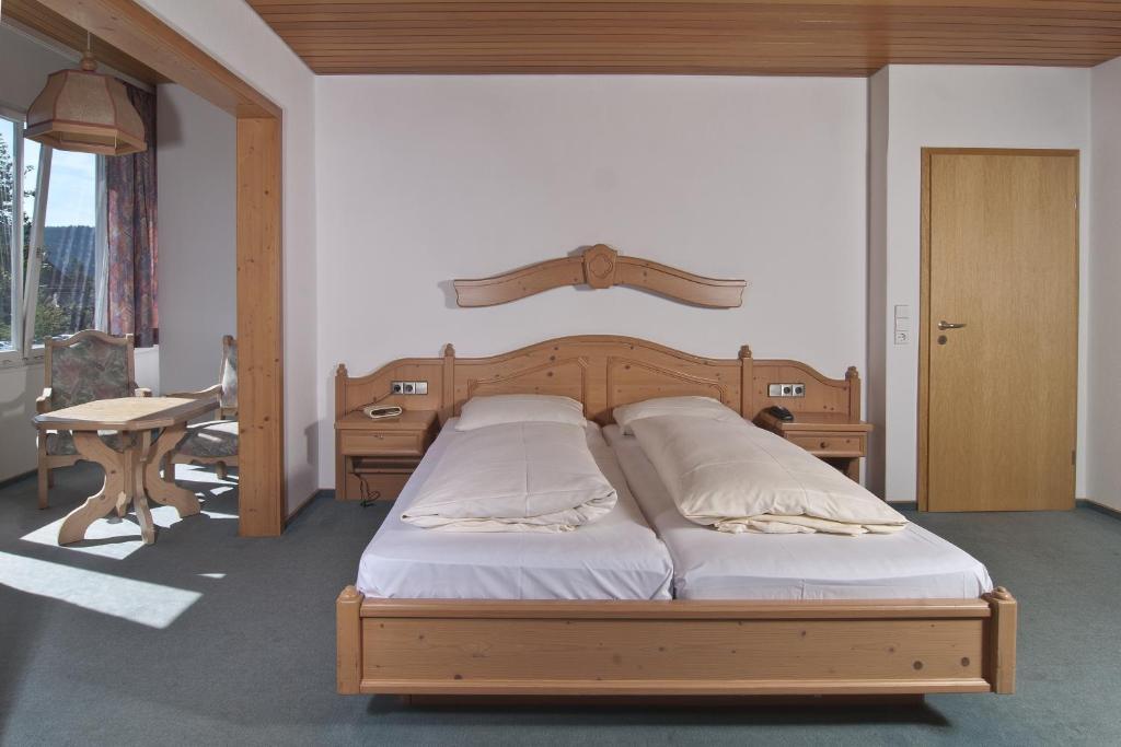Action Forest Hotel - Kletterwald - Lasertag - Naehe Badeparadies Titisee-Neustadt Ruang foto