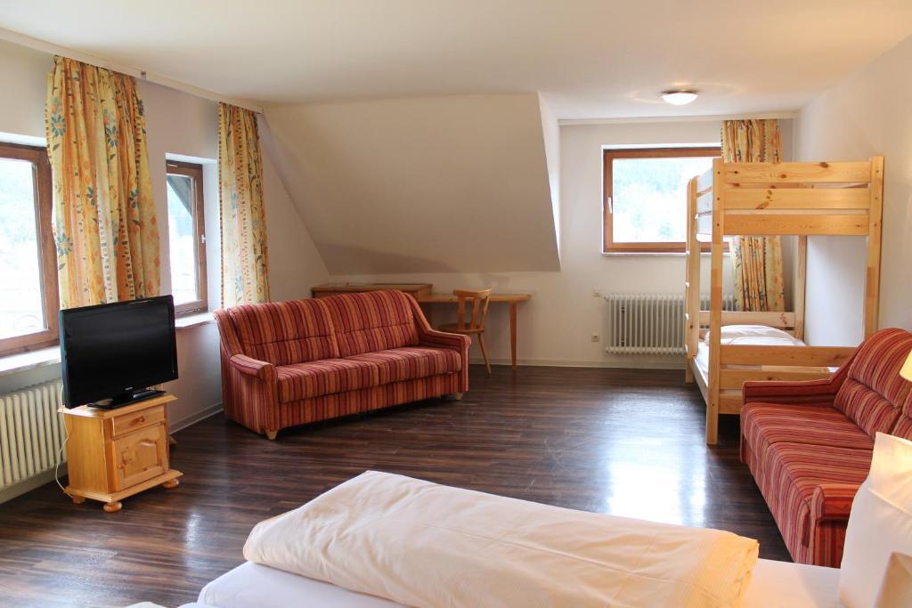 Action Forest Hotel - Kletterwald - Lasertag - Naehe Badeparadies Titisee-Neustadt Ruang foto